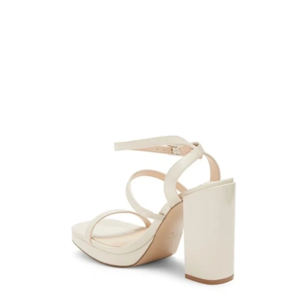 New! Steve Madden Sarina‎ Platform Pump In Bone Patent Cream Sz 11